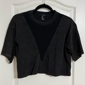 Black Tshirt Crop Top with Fish Net V cut - Forever 21